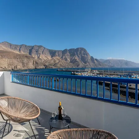 White&blue Rooftop Apartment Agaete (Gran Canaria)