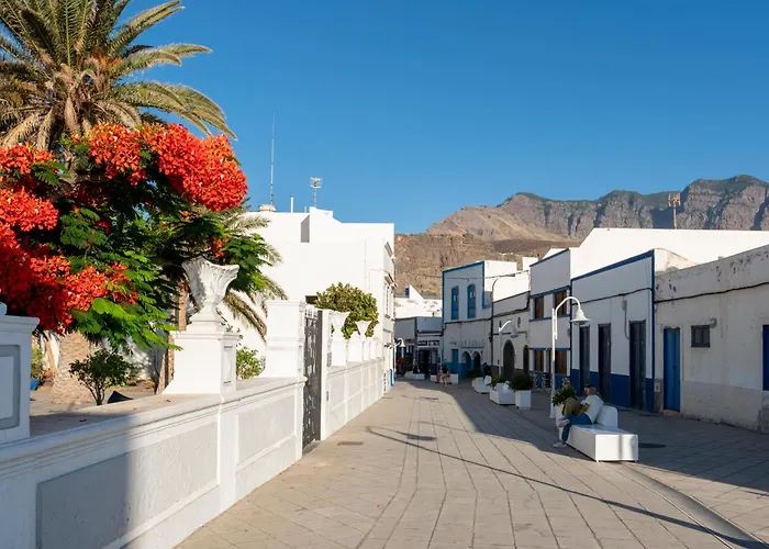 White&blue Rooftop شقة *